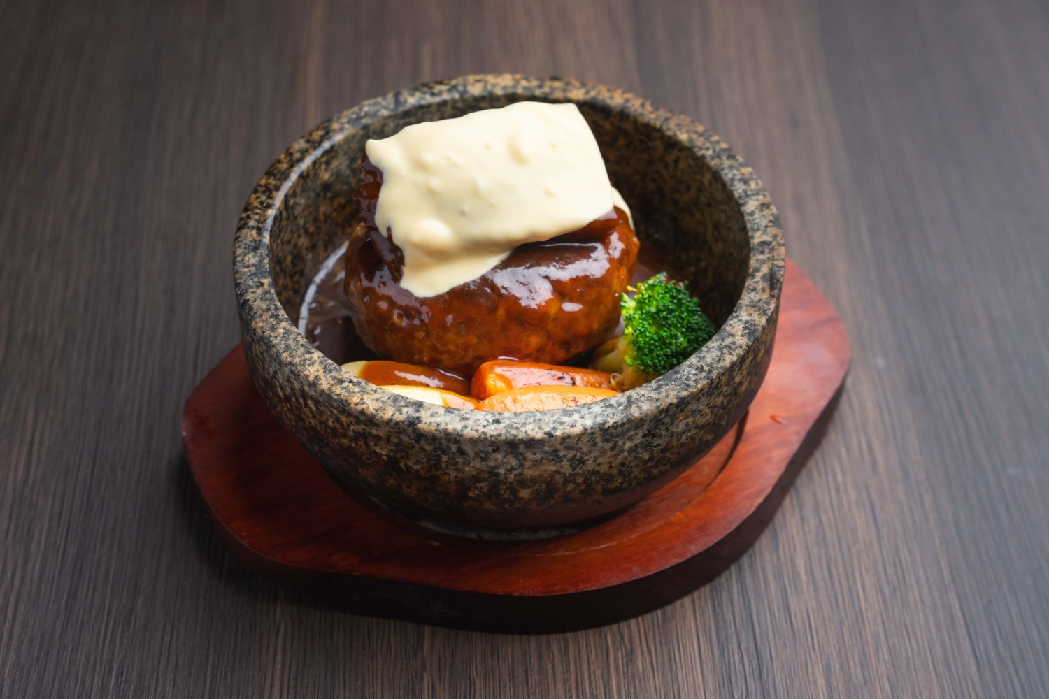 TPI2.5 Gyutan Hamburg close (Custom)